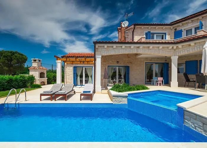 Torre Iv Feriehus Poreč