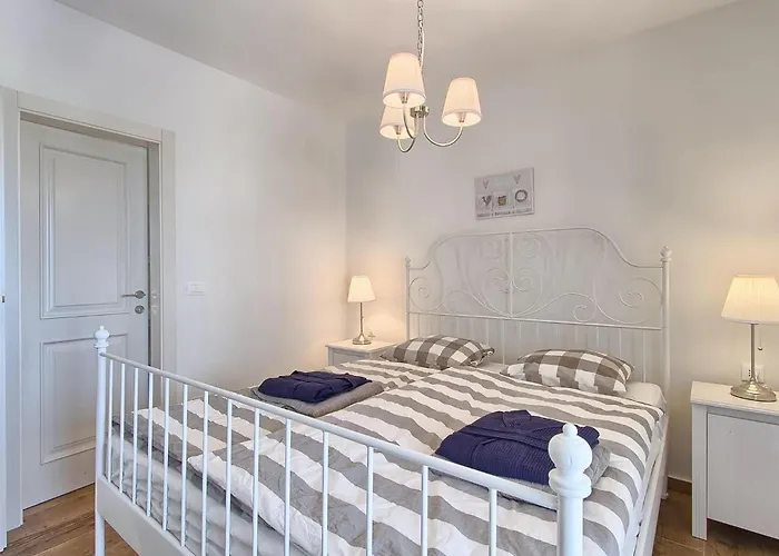 Feriehus Torre Iv Poreč